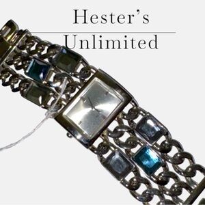 Guess Bracelet Watch Stainless Steel Crystals- Vintage Ladies